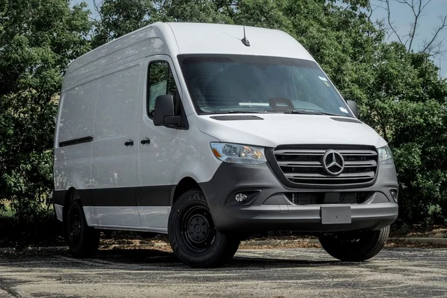 2026 Mercedes-Benz Sprinter 2500 Cargo 144 WB