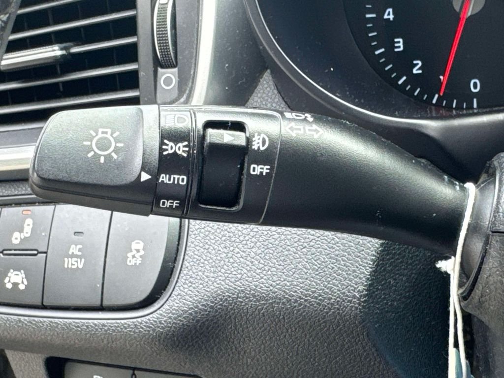 Used 2019 Silver Kia SX Limited image 22