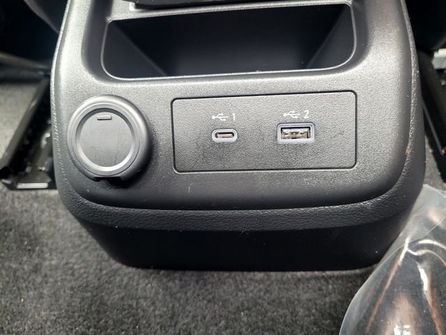 Used 2023 Black Nissan ENGAGE image 20