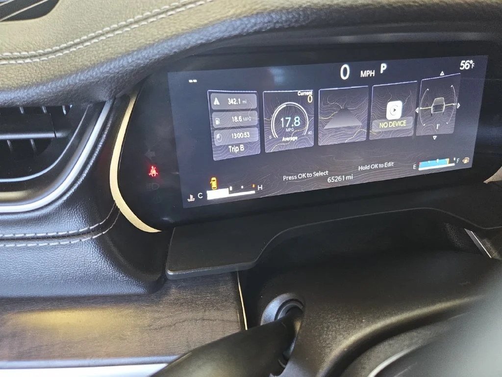 Used 2022 White Jeep Limited image 20