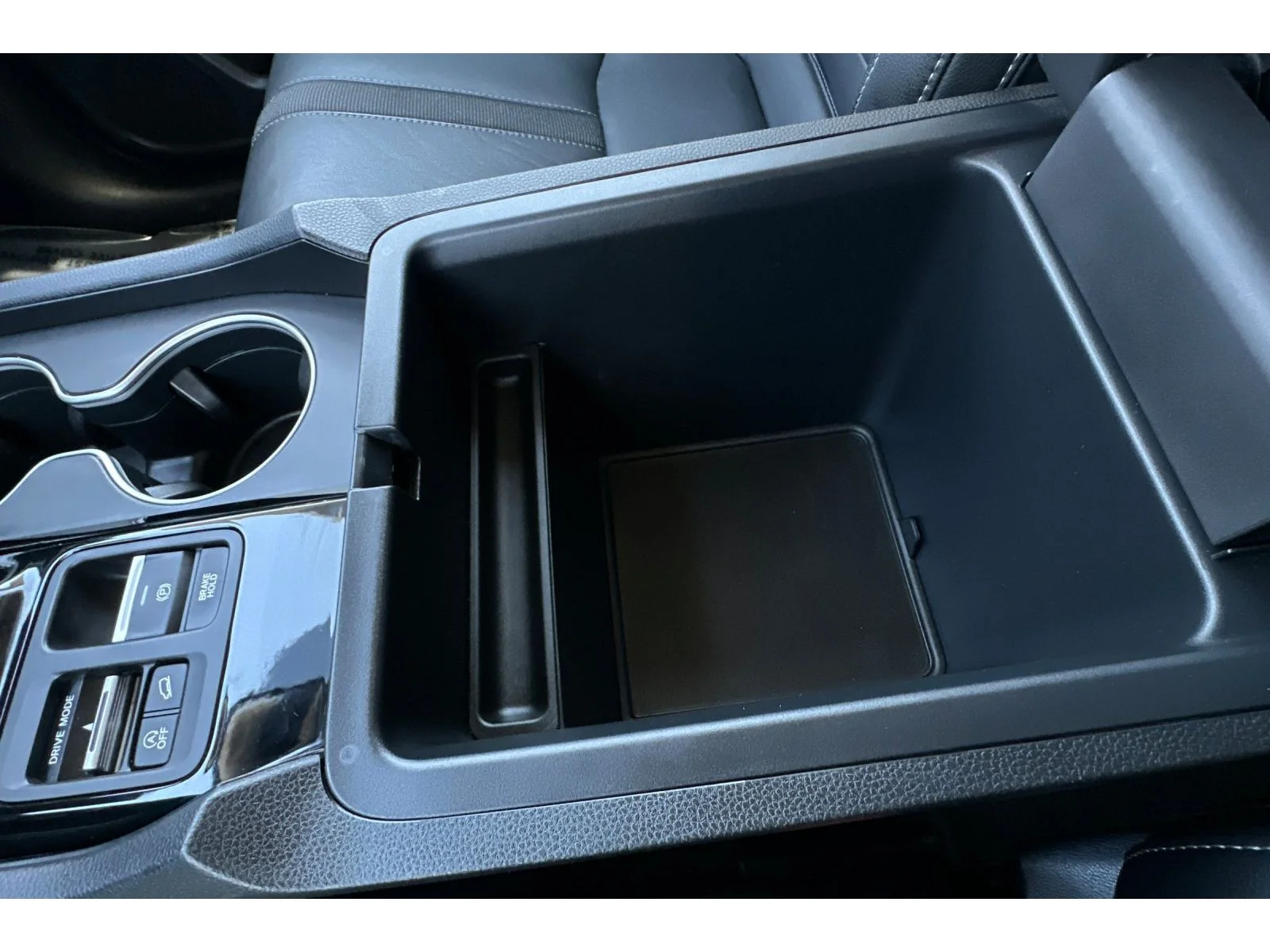 Used 2024 Crystal Black Pearl Honda Touring image 34