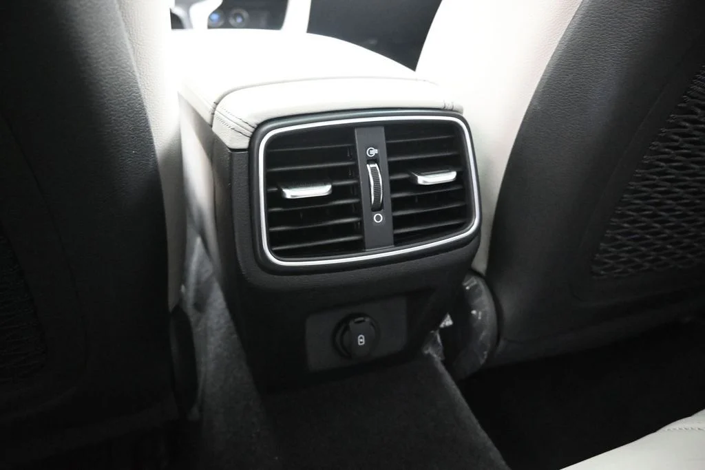 Used 2023 Blue Genesis 3.3T image 22