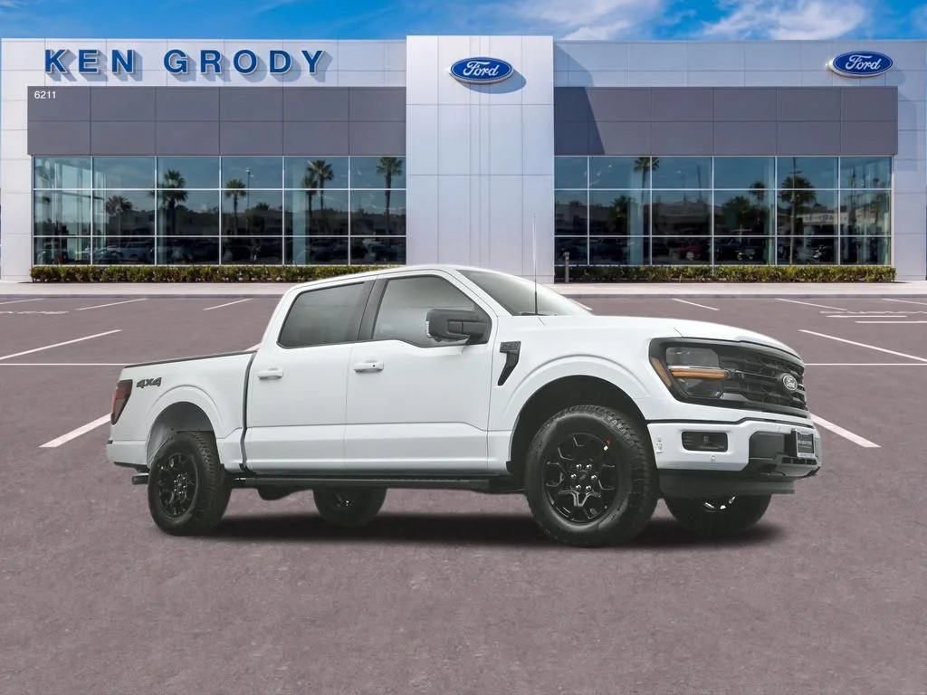 New 2026 White Ford XLT image 1