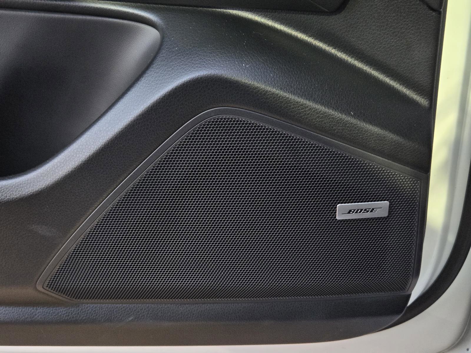 Used 2020 White Porsche Base image 34