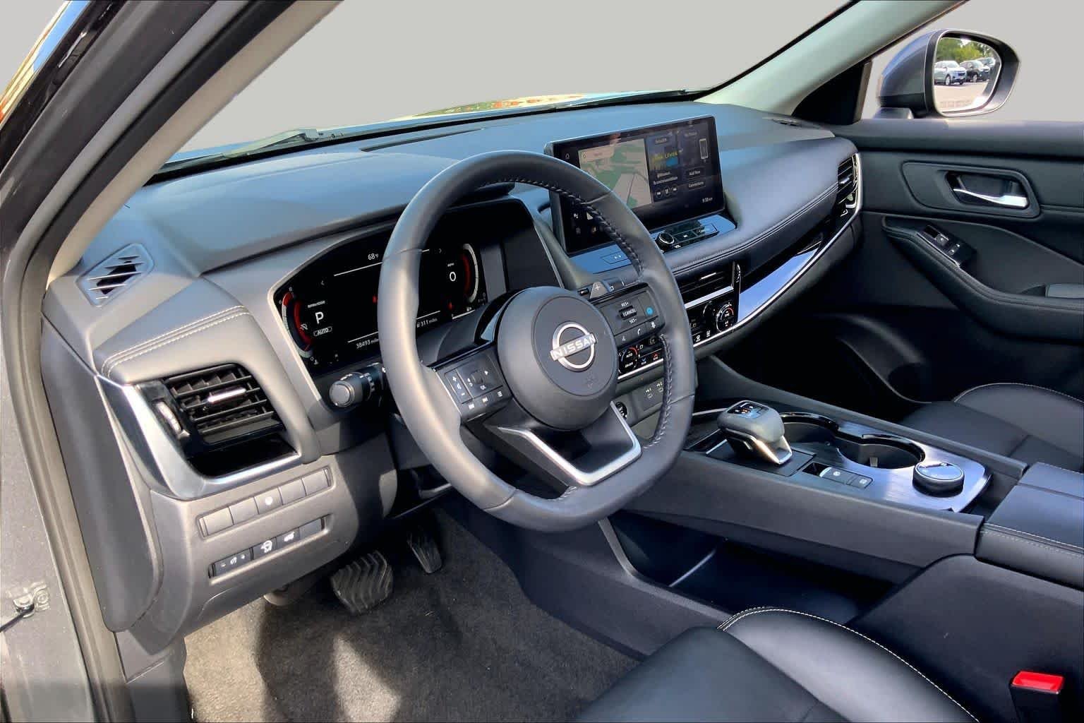 Used 2024 Gun Metallic Nissan SL image 17