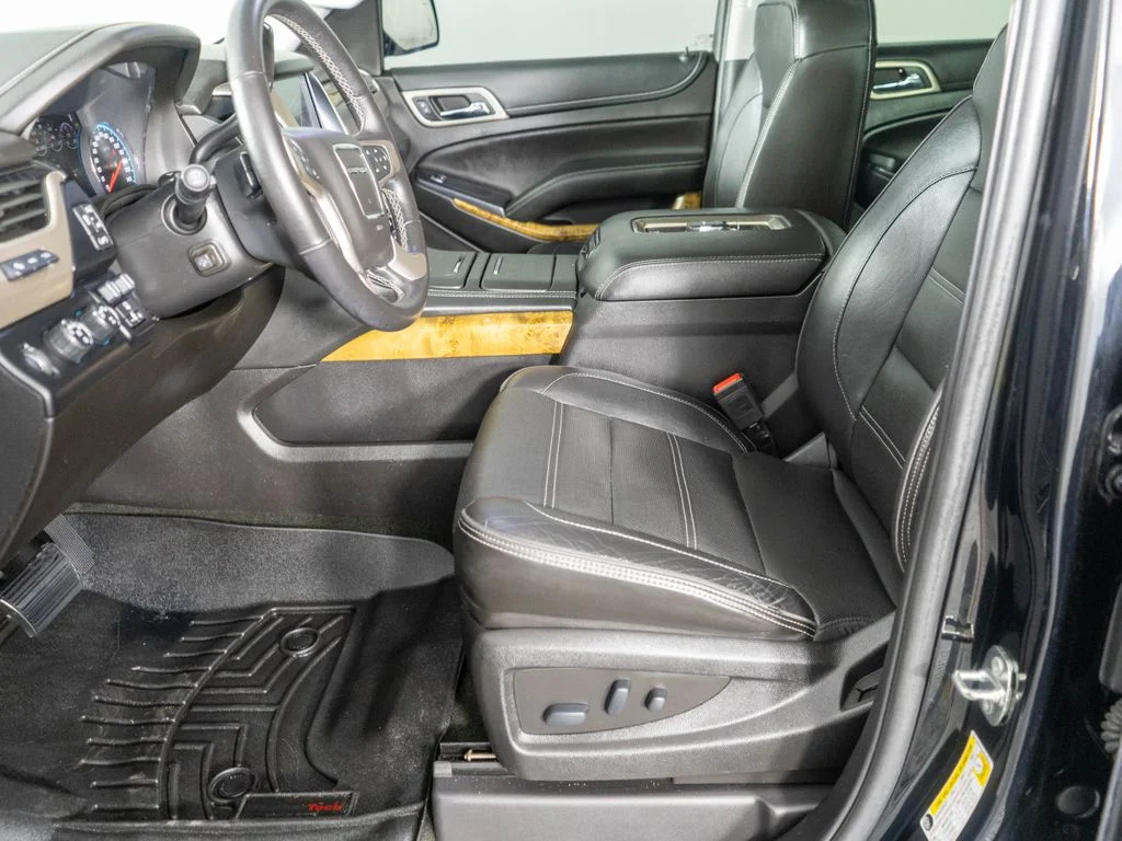 Used 2017 Black GMC Denali image 10