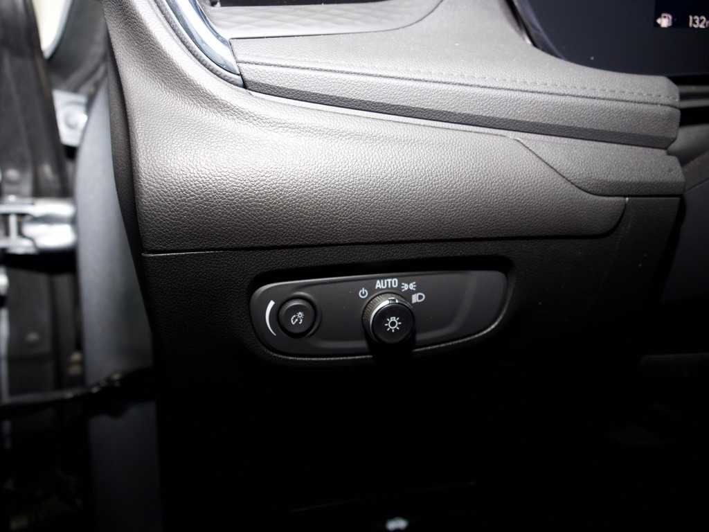 2025 Buick Encore GX Sport Touring - Photo 17