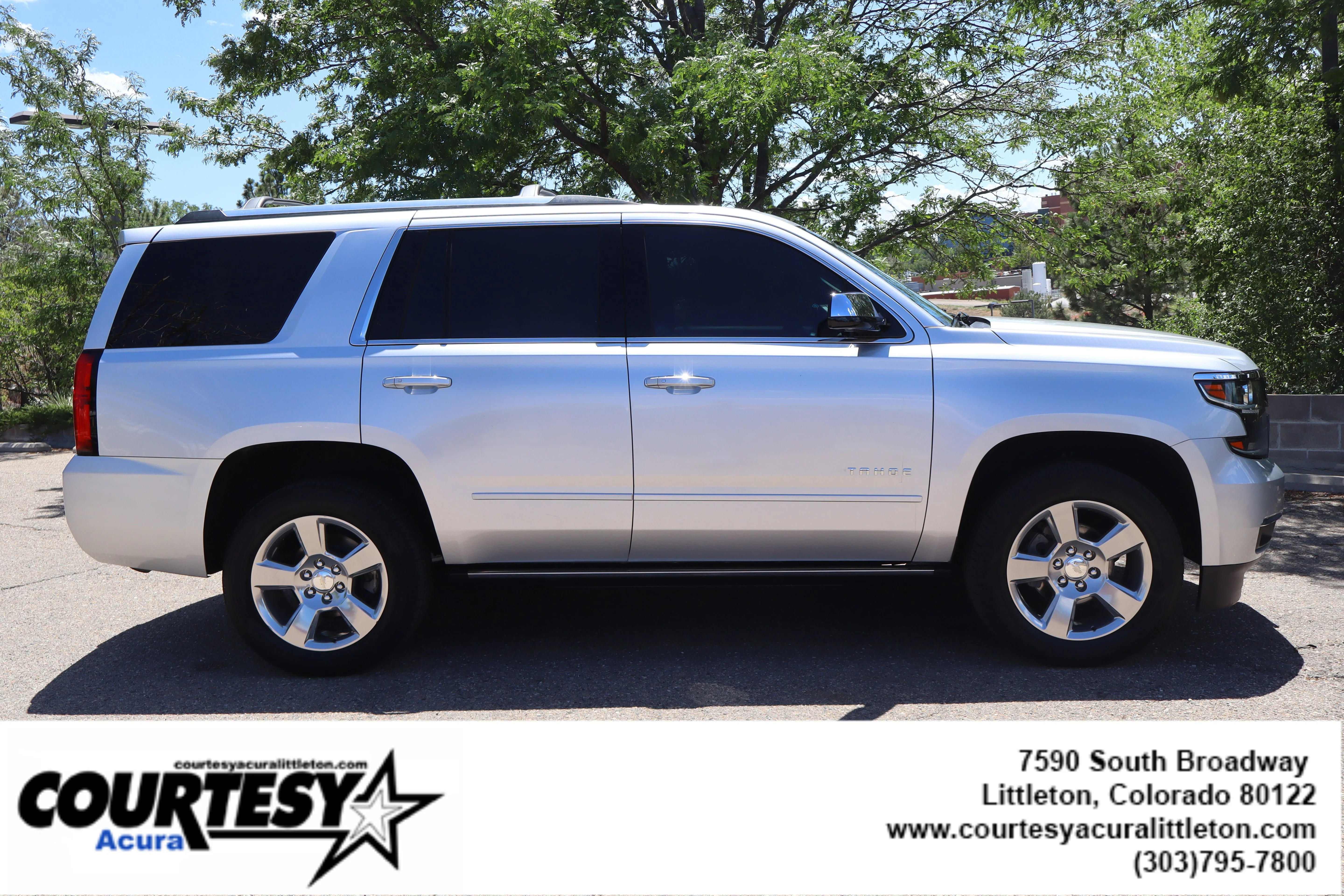 Used 2019 Silver Ice Metallic Chevrolet Premier image 7