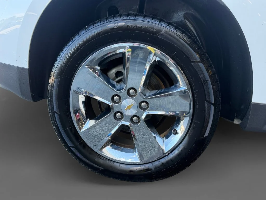 Used 2015 SUMMIT WHITE Chevrolet LT image 11