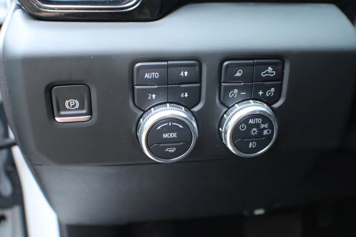 Certified Used 2024 Summit White GMC AT4 image 7