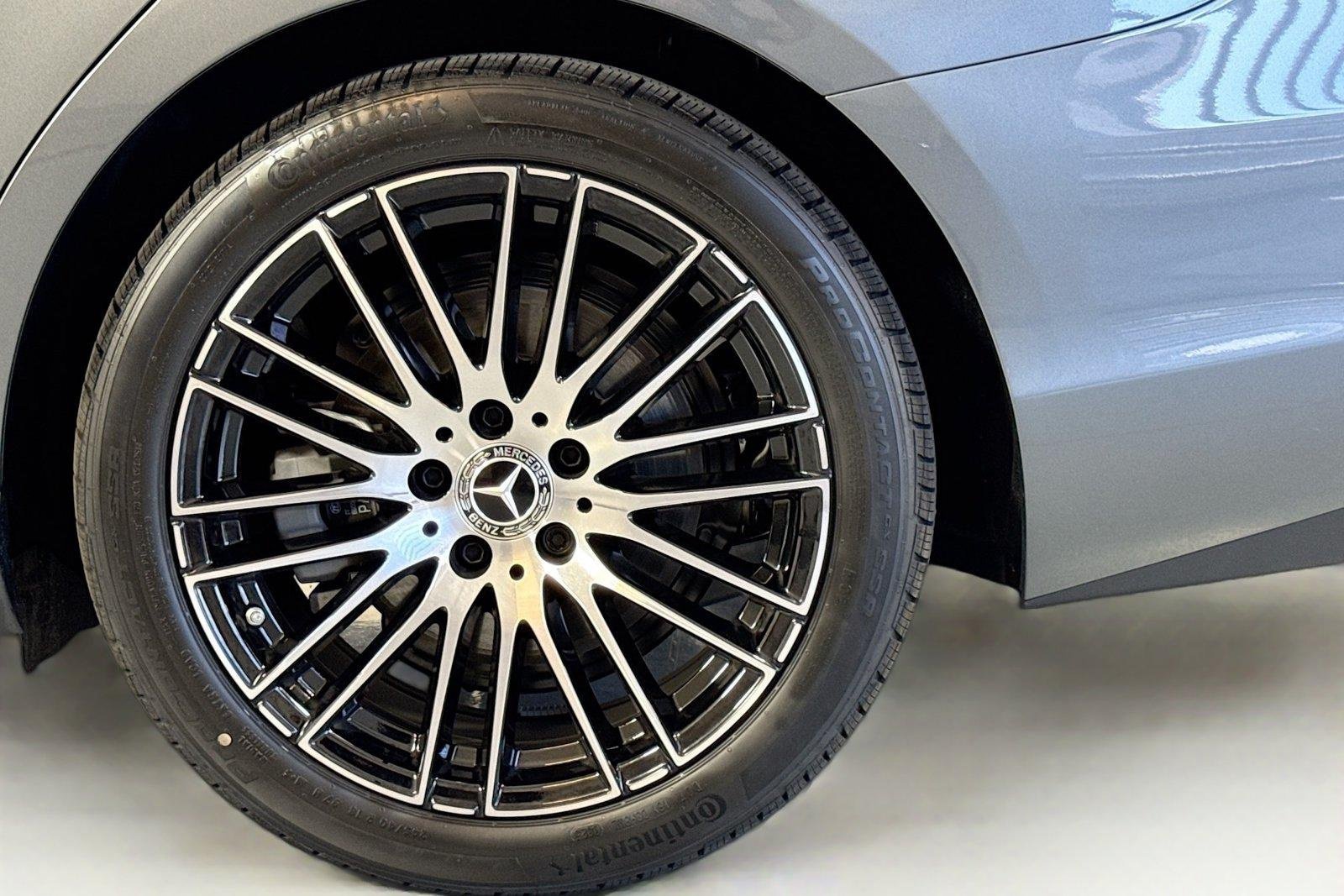 New 2026 Selenite Grey Metallic Mercedes-Benz C 300 image 29