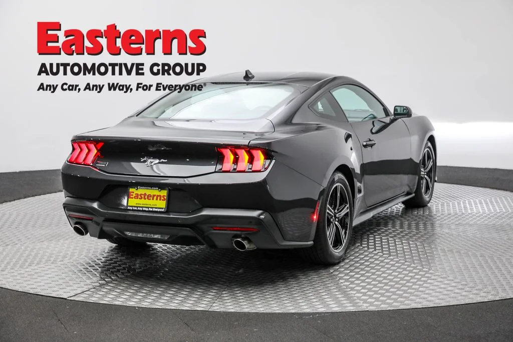 Used 2024 Gray Ford EcoBoost image 5