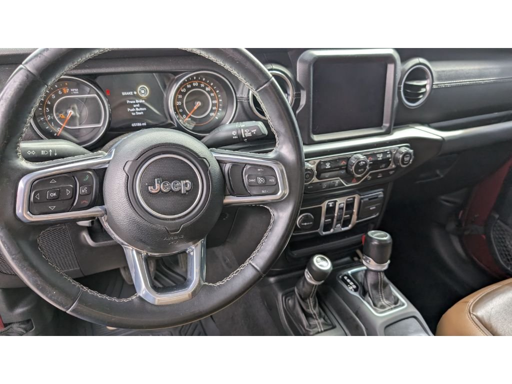 Used 2021 Snazzberry Pearlcoat Jeep Overland image 16