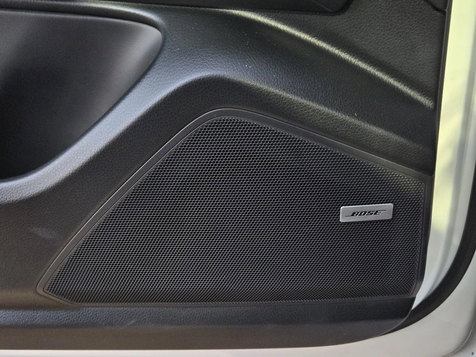Used 2020 White Porsche Base image 34