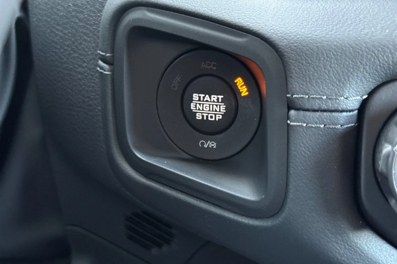 New 2026 Reign Exterior Paint Jeep Rubicon X image 23