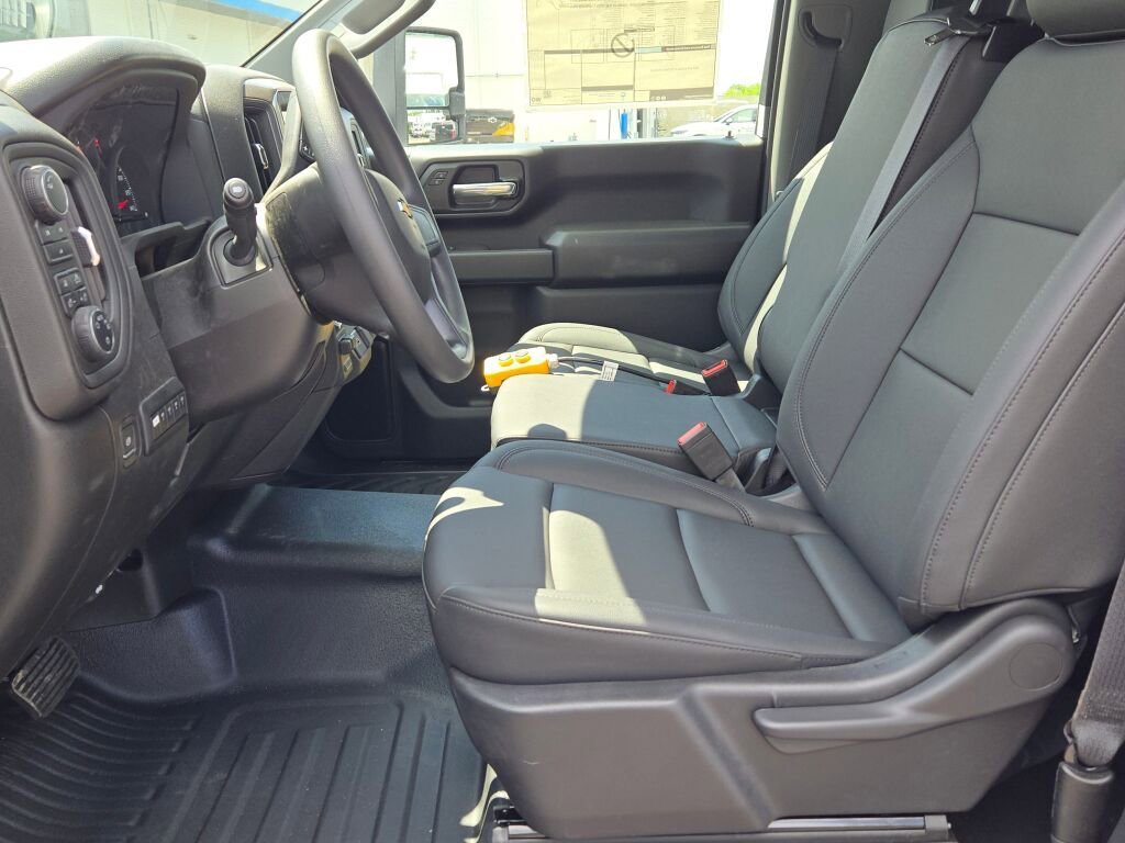 2025 Chevrolet Silverado 3500 HD Work Truck - Photo 17