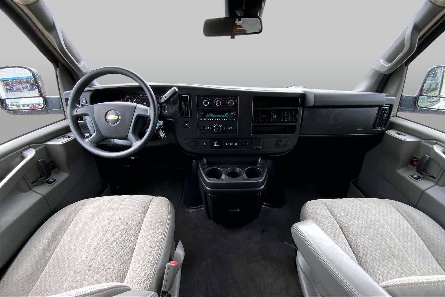 Used 2020 Summit White Chevrolet LT image 14