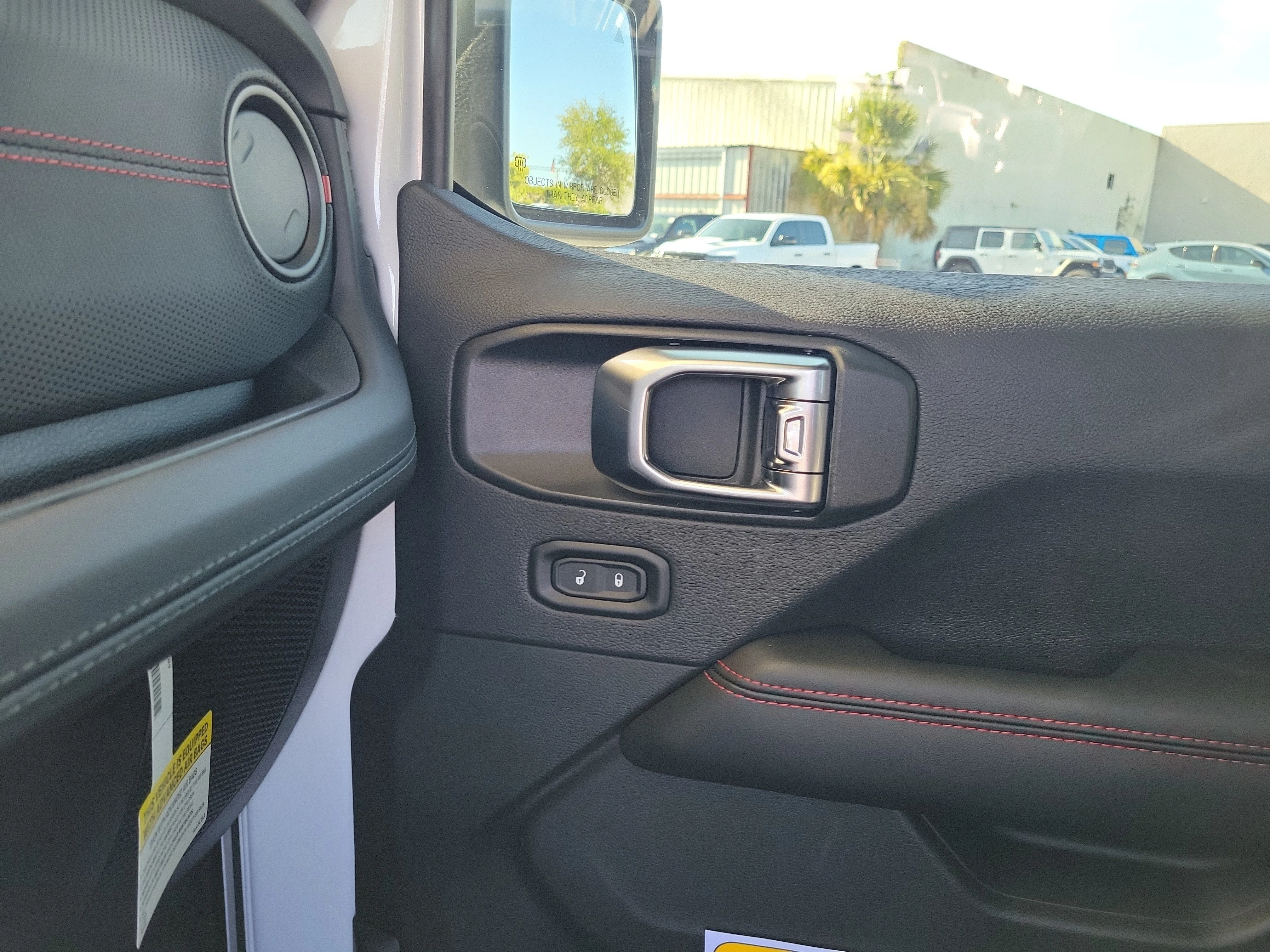 New 2026 Bright White Clearcoat Jeep Rubicon X image 21