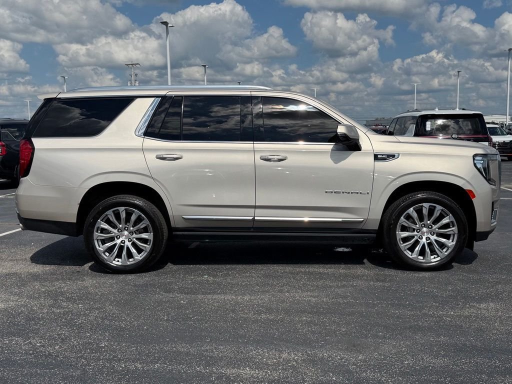 Used 2022 Beige GMC Denali image 4
