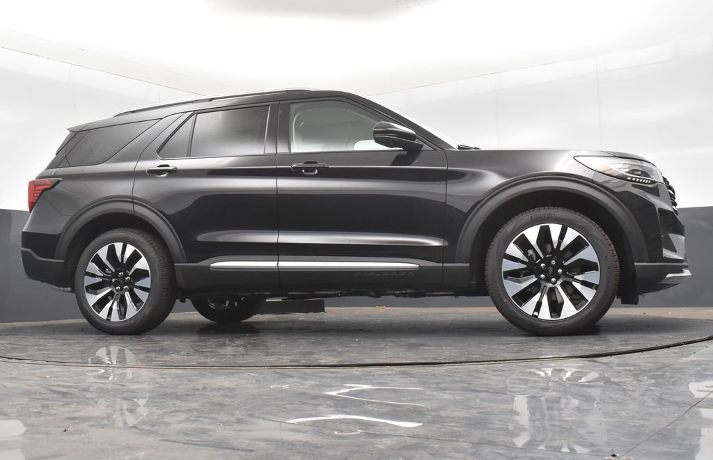 New 2026 Agate Black Metallic Ford Platinum™ image 23