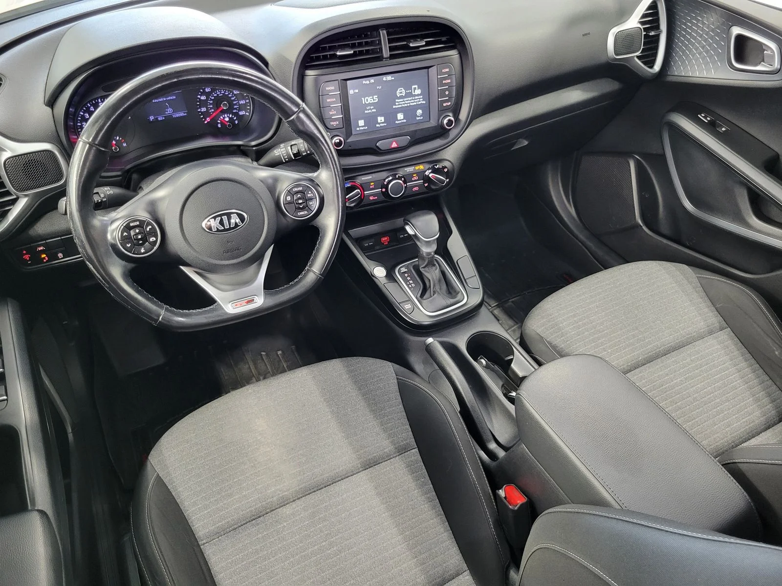 Used 2020 White Kia GT-Line image 25