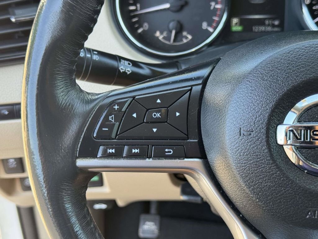 Used 2017 White Nissan SL image 13