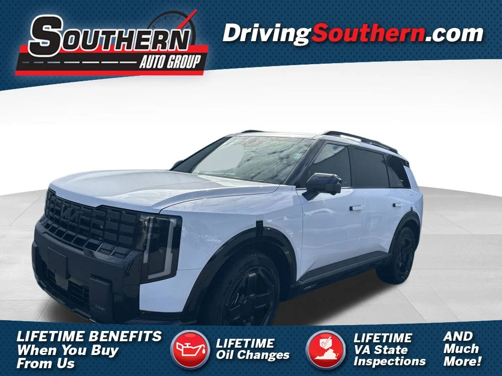Used 2027 White Kia  image 1