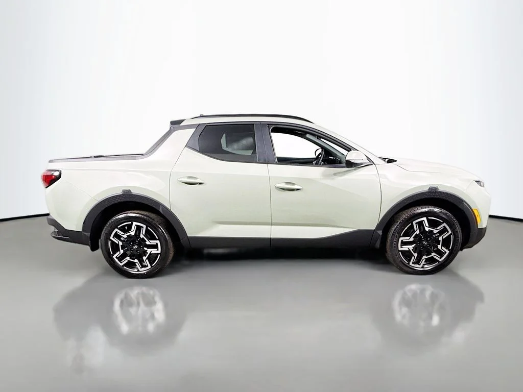 2025 Hyundai Santa Cruz Limited - Photo 8