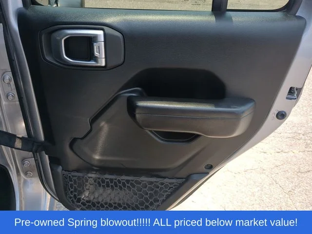 Used 2021 Silver Jeep Unlimited Sport S image 38