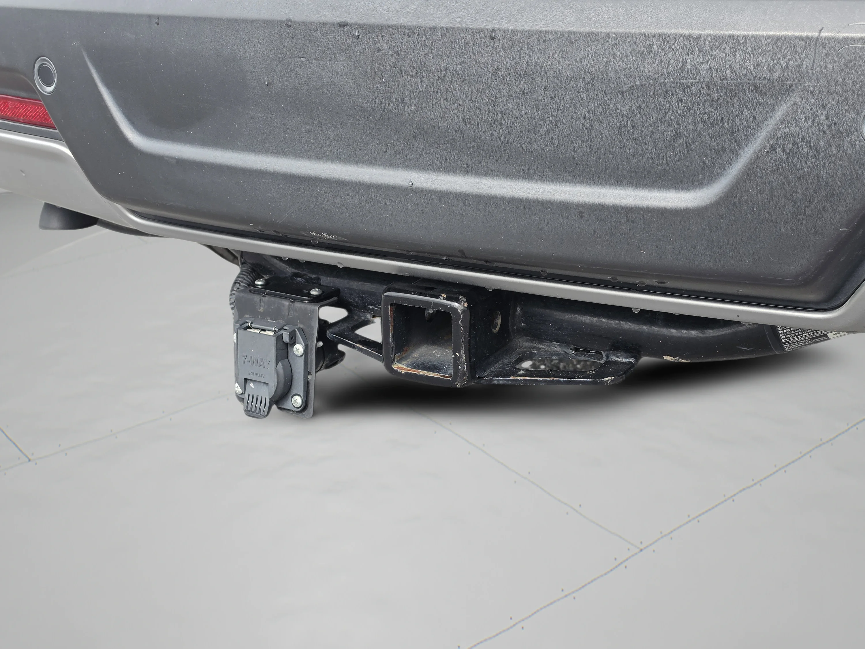 Used 2019 White Platinum Clearcoat Metallic Ford XLT image 18