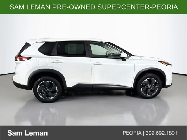 Used 2024 White Nissan SV image 8