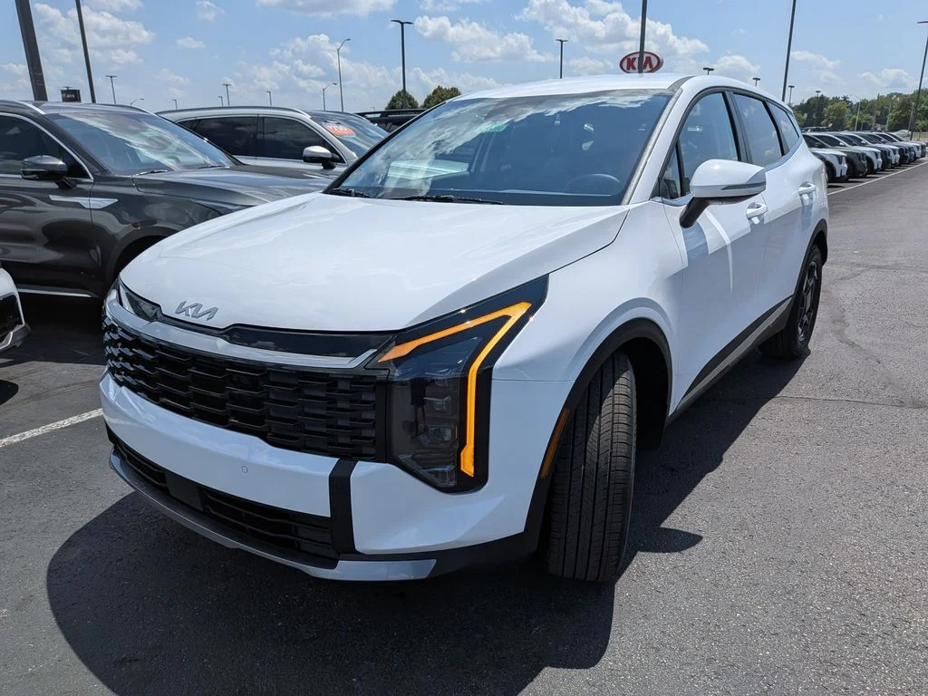 New 2026 White Pearl Kia EX image 30