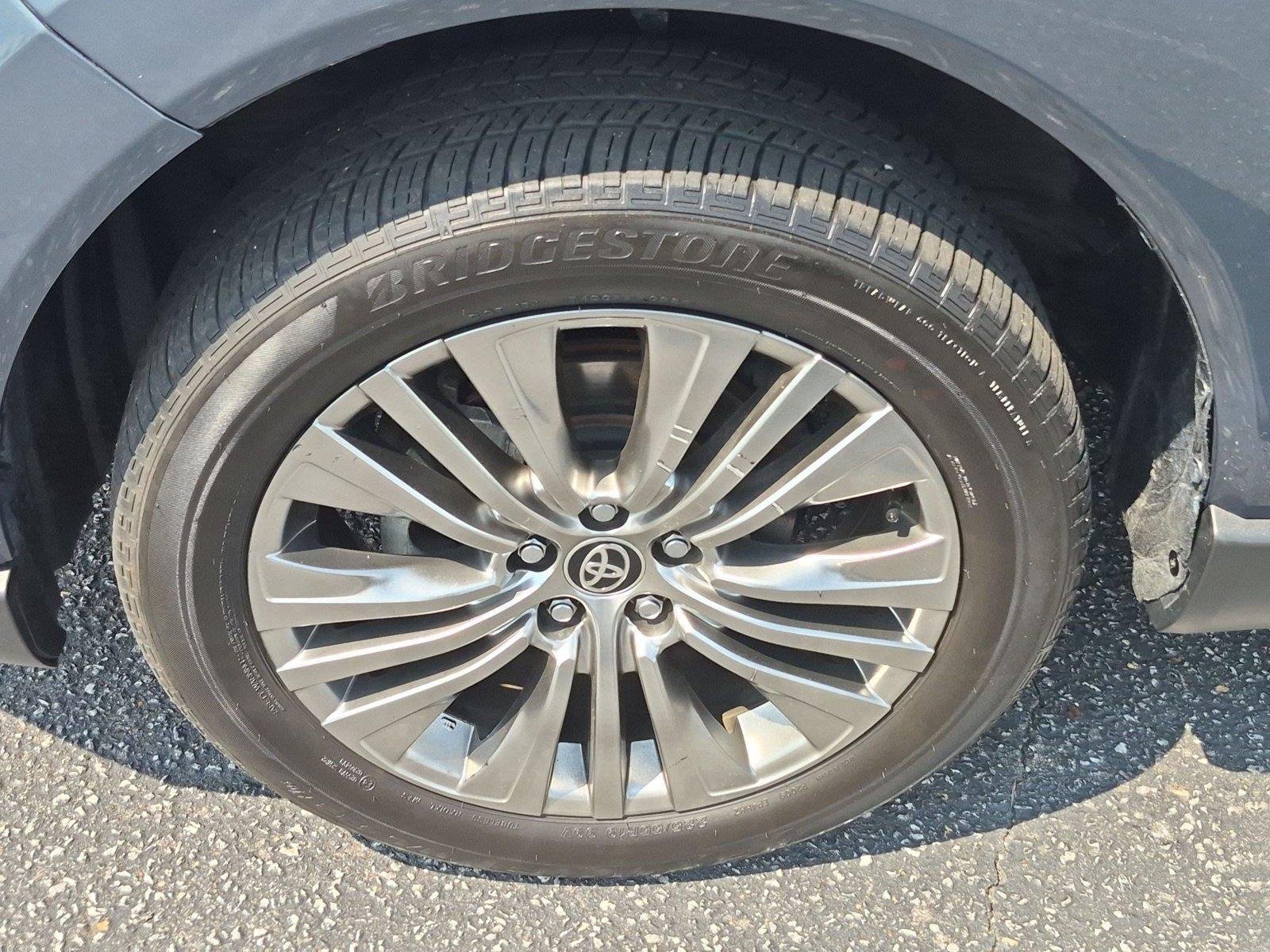 Used 2024 Coastal Gray Metallic Toyota XLE image 10