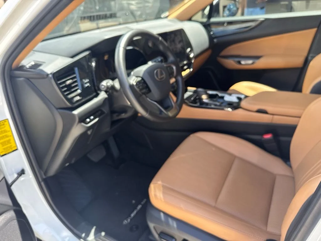 Certified Used 2025 White Lexus 350h Base image 20