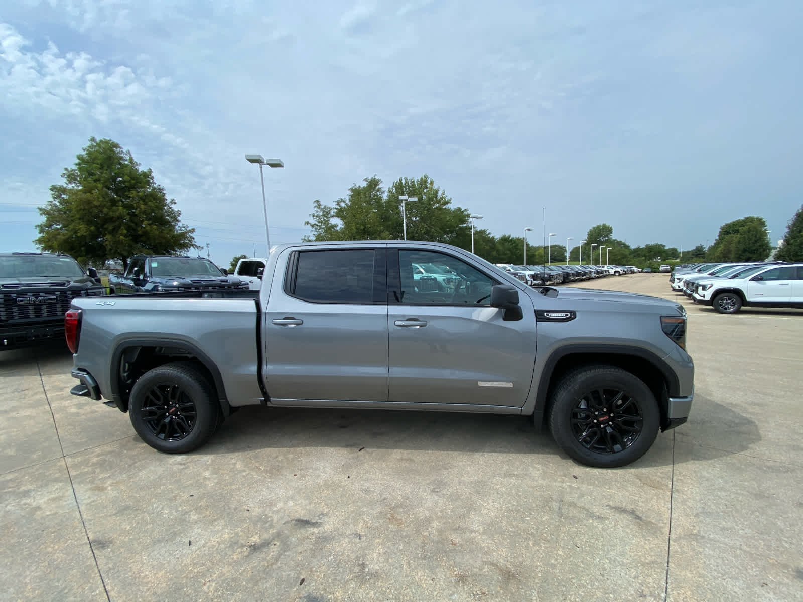 2026 GMC Sierra 1500 Elevation - Photo 3