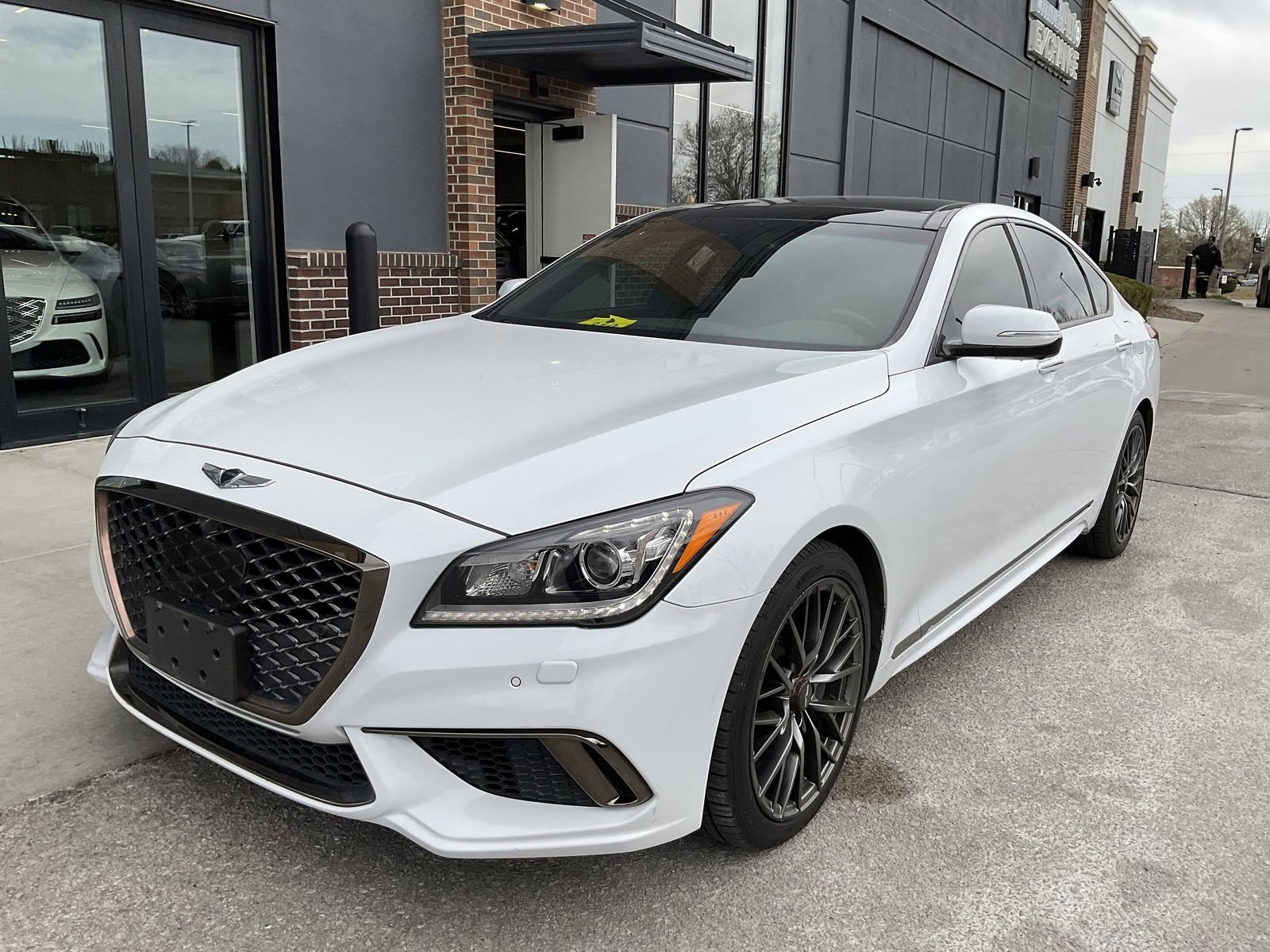 2019 GENESIS G80 Base