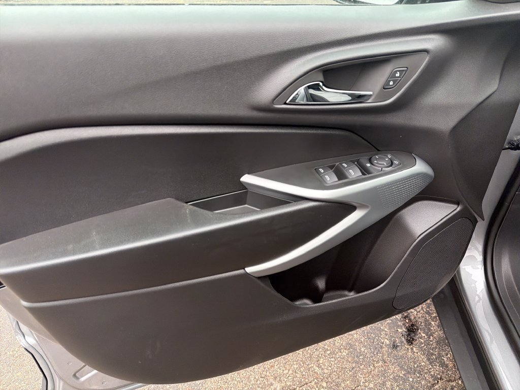 2026 Chevrolet Trax LS - Photo 11