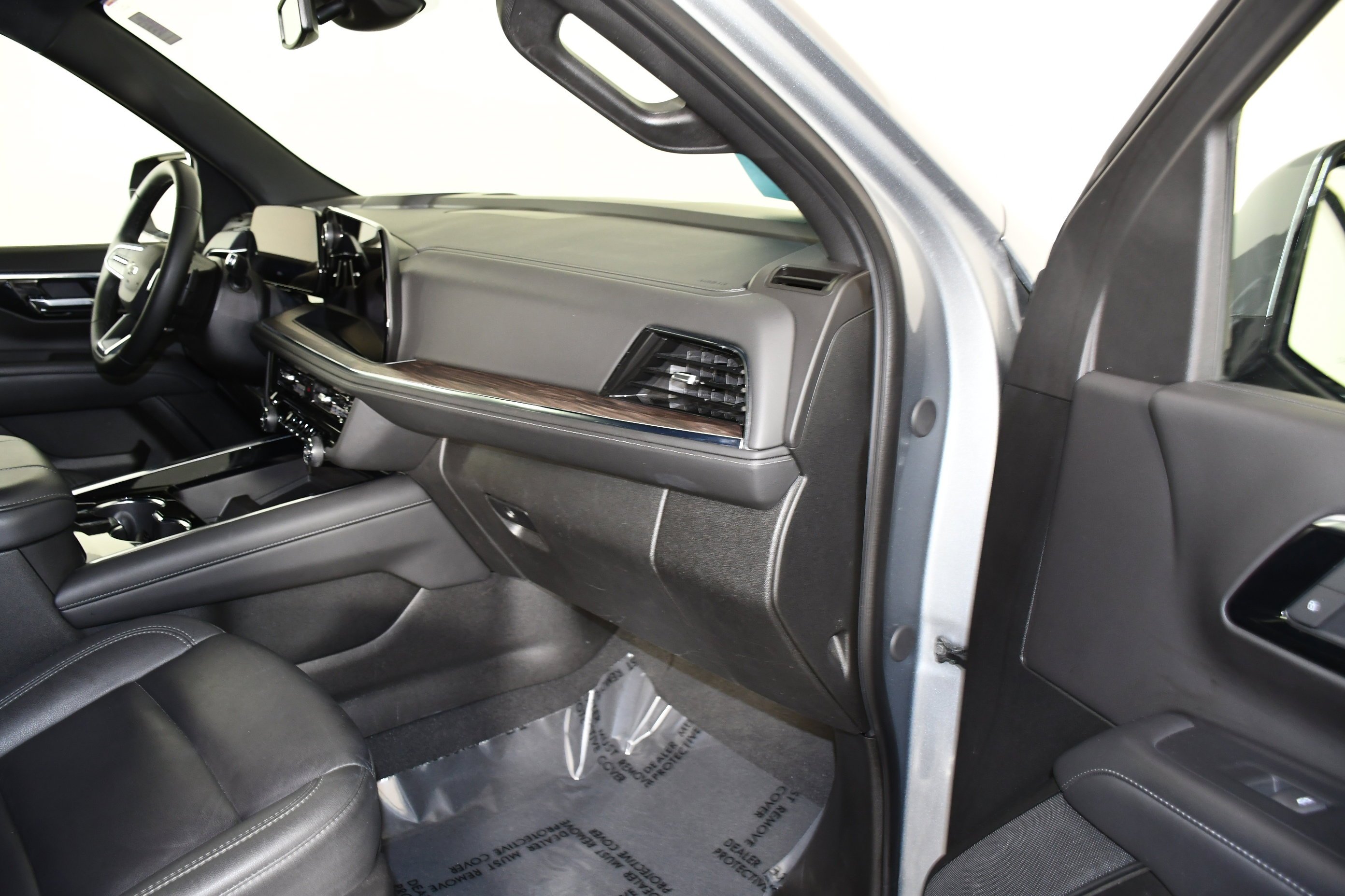 Used 2025 Sterling Gray Metallic Chevrolet Z71 image 43