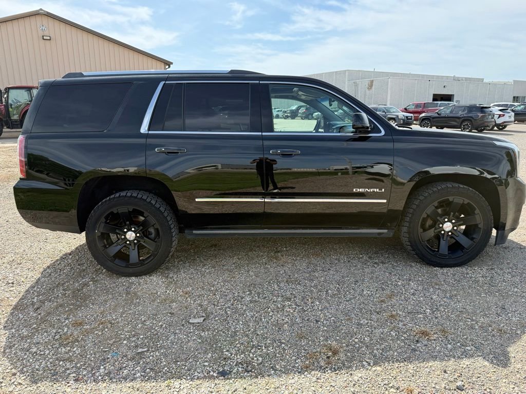 Used 2016 Black GMC Denali image 2