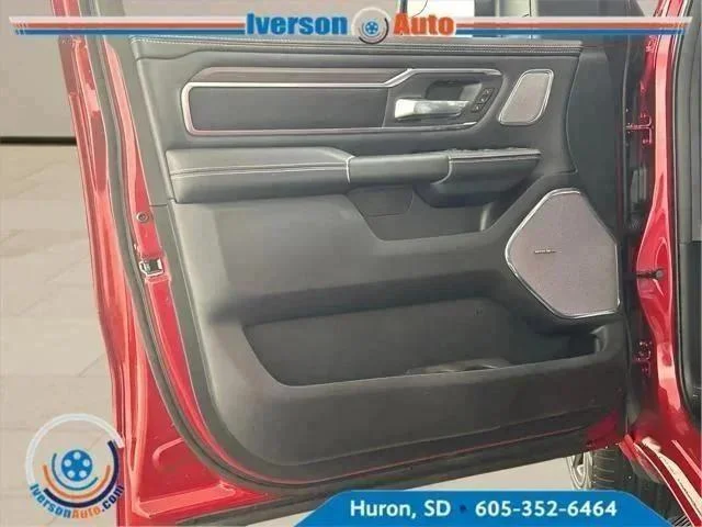 New 2026 Molten Red Pearl-Coat Exterior Paint RAM LARAMIE image 13