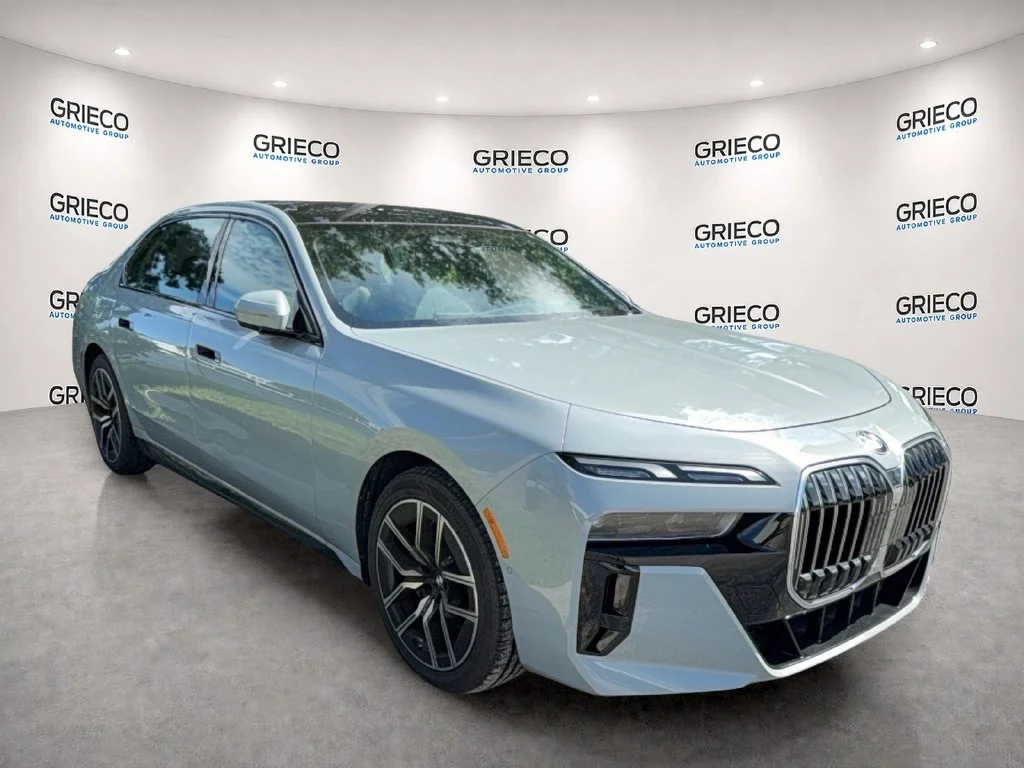 Used 2025 Gray BMW 740i image 1