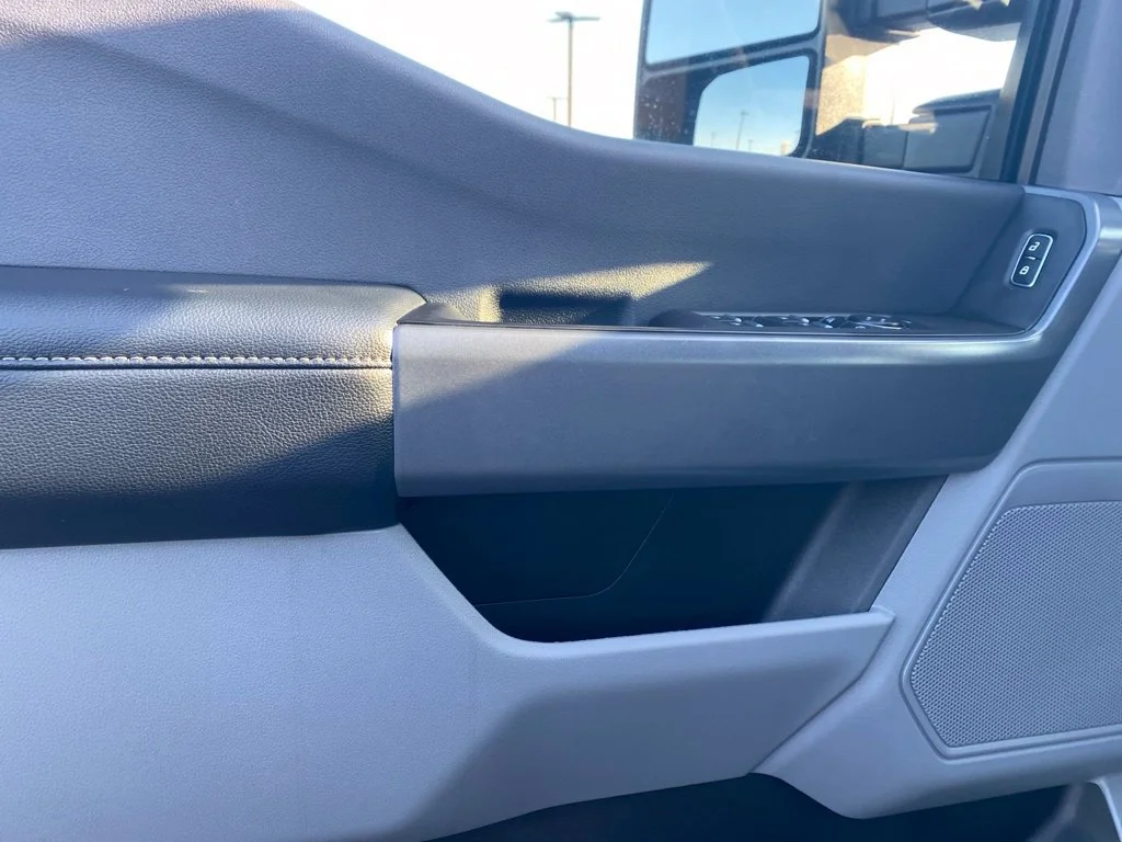 Used 2024 Silver Ford XL image 10