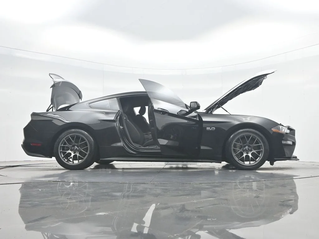 Used 2021 Shadow Black Ford GT image 43