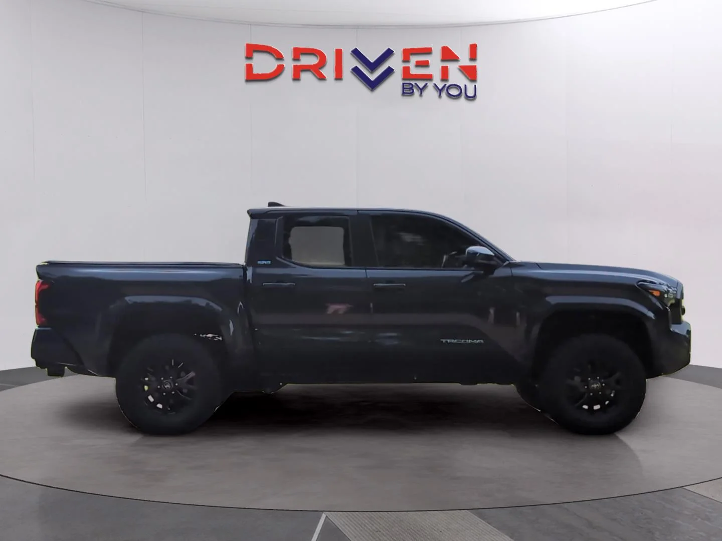 Used 2025 Underground Toyota SR5 image 6
