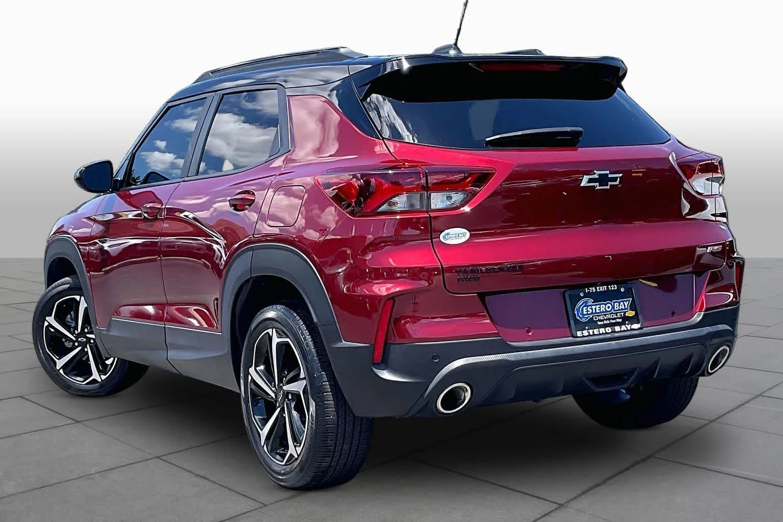 Used 2023 Crimson Metallic Chevrolet RS image 22
