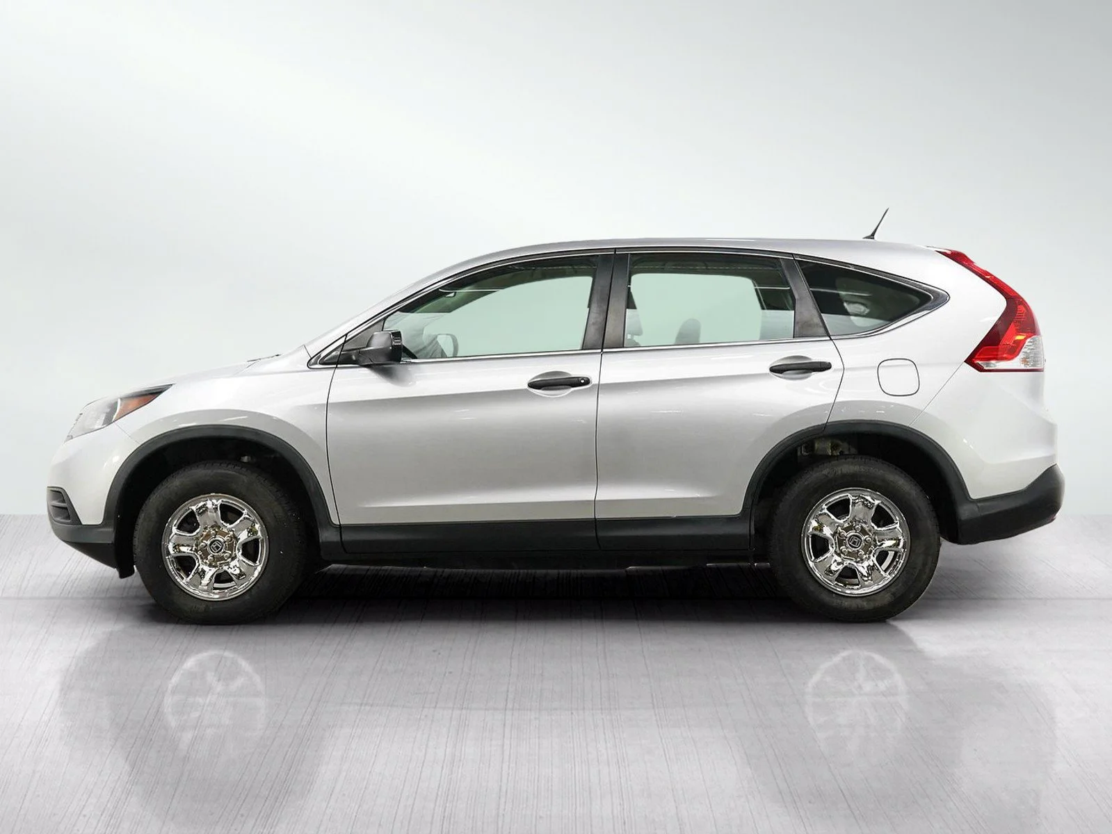 Used 2014 Silver Honda AWD 5dr LX image 2