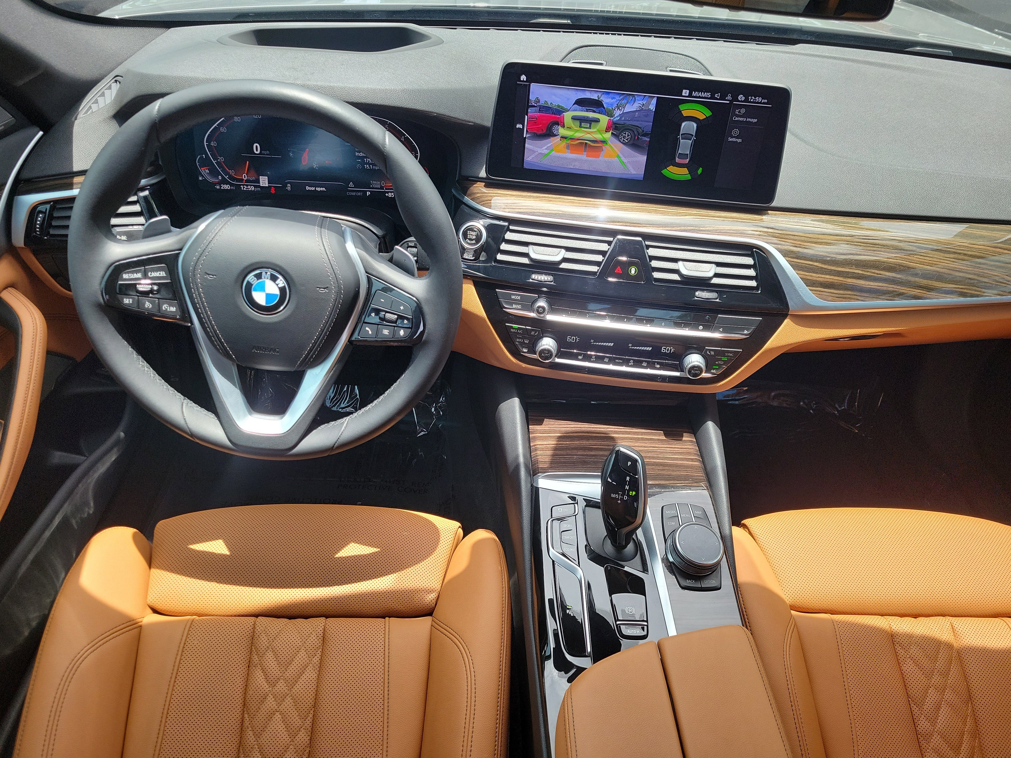 Used 2022 Bernina Grey Amber Effect Metallic BMW 530i image 9