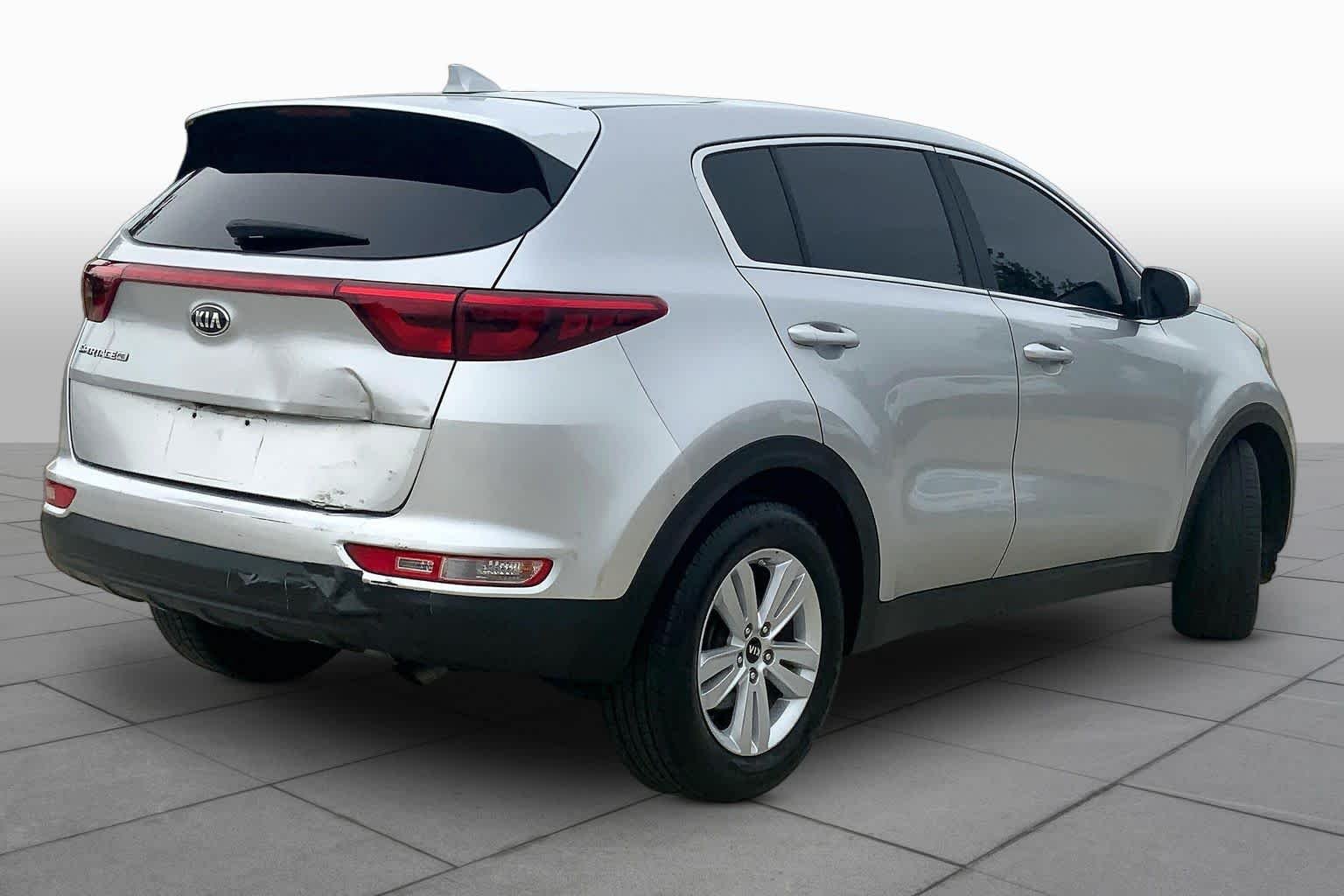 Used 2018 Sparkling Silver Kia LX image 13