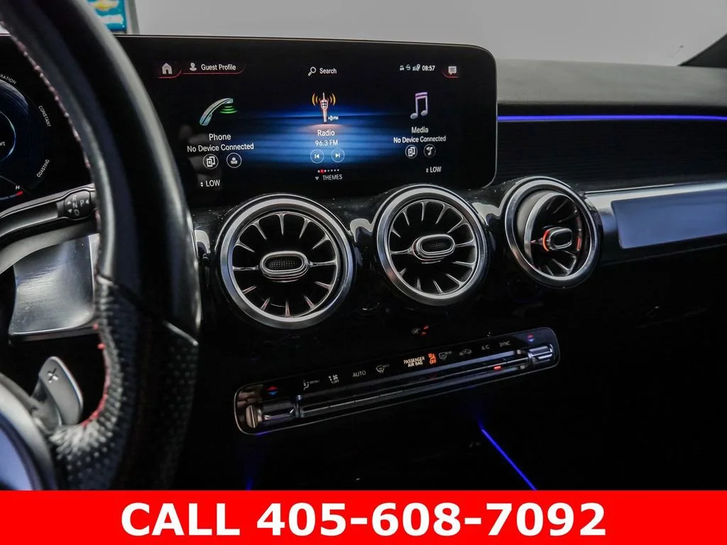 Used 2021 Blue Mercedes-Benz GLB 250 image 30