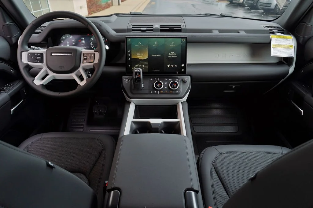 New 2026 Santorini Black Land Rover S image 10